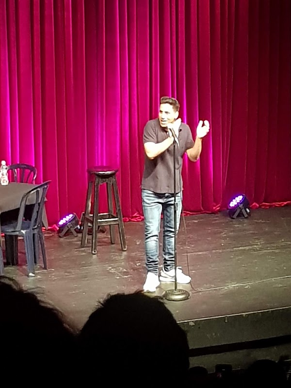 תיאטרון היהלום רמת גן - תמונה 4